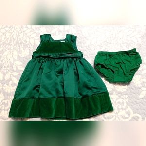 Beautiful hunter green Carters baby dress 12 months velvet trim, fancy holiday